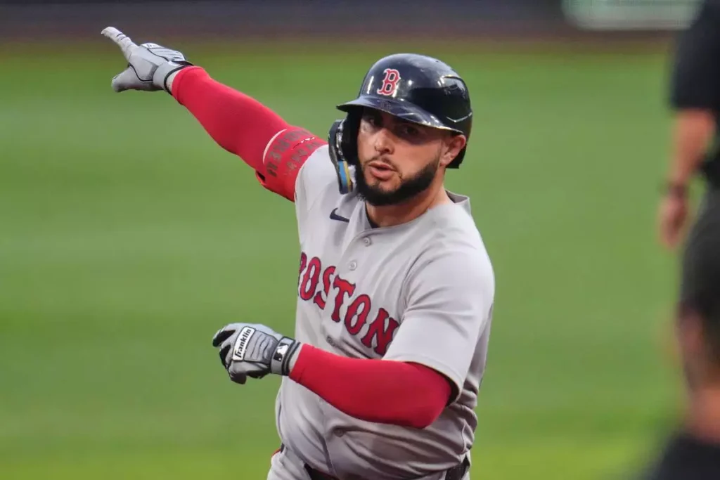 Wilyer Abreu encamina triunfo de los Medias Rojas