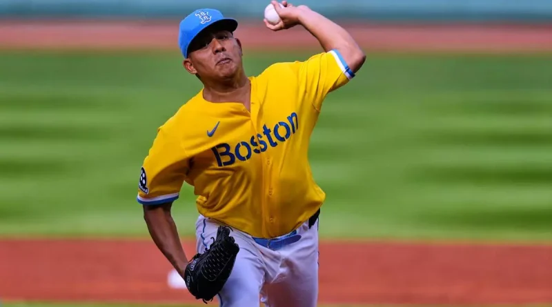 Ranger Suárez brilla y Boston se acerca más a la clasificación