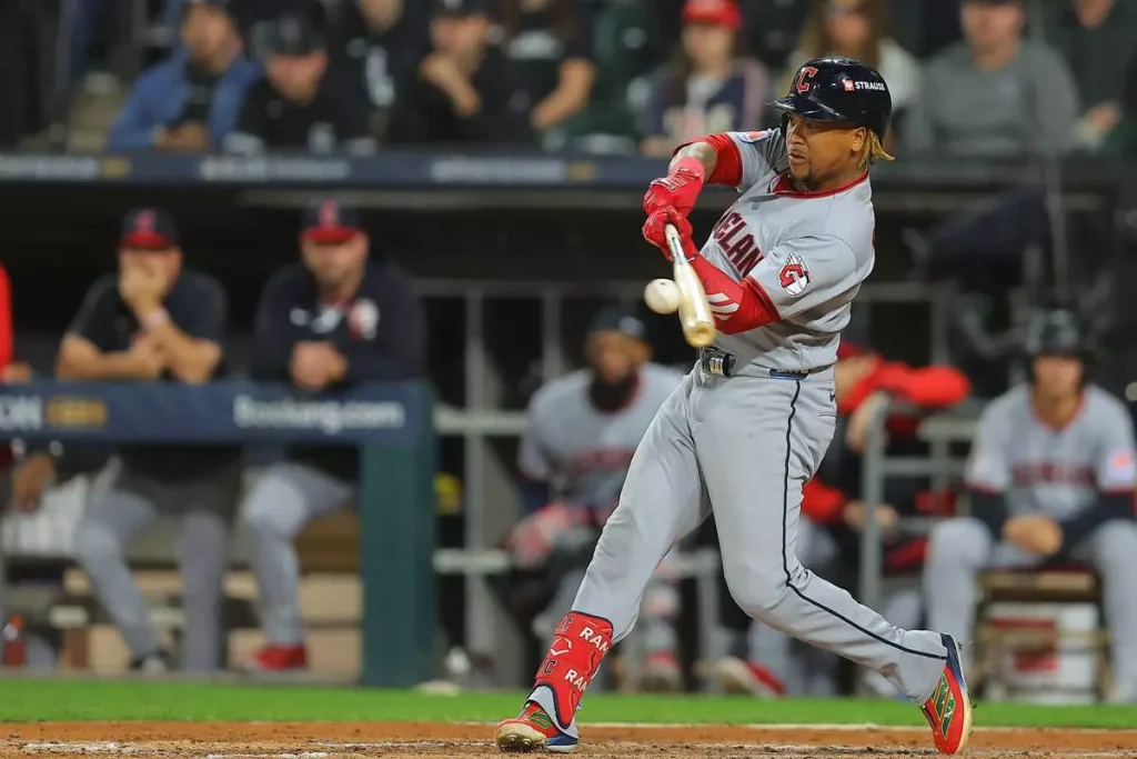 José Ramírez lidera la remontada de Cleveland ante Chicago