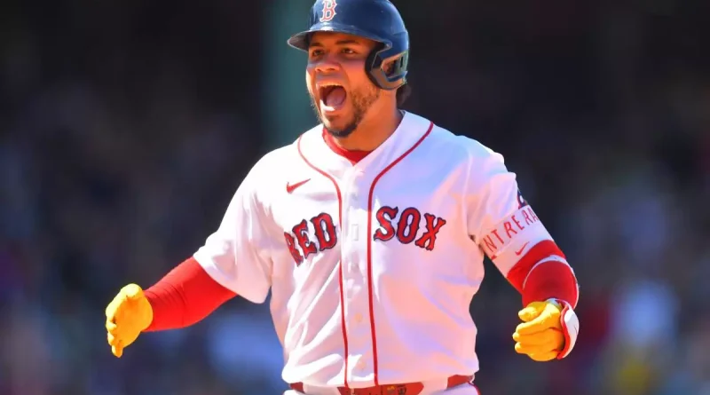 Willson Contreras es nominado al Premio Hank Aaron 2026